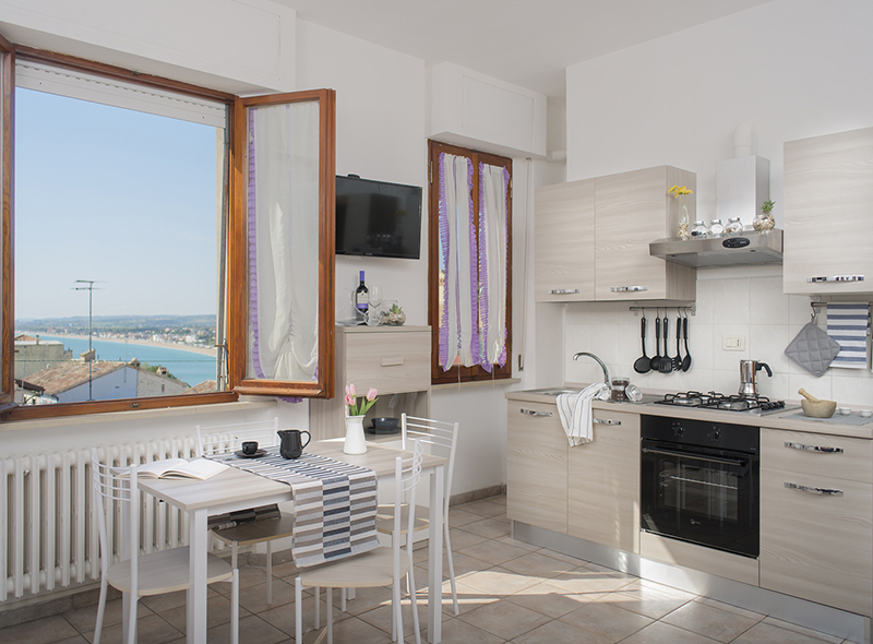 bilocale-vista-mare-living4